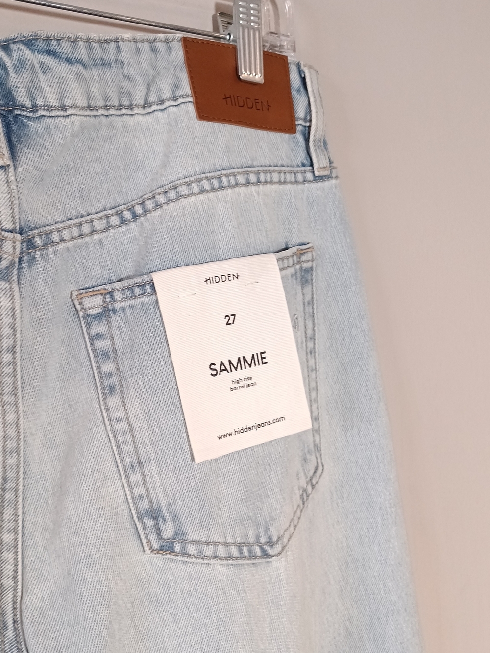 Light Wash Wide Leg Jeans - Women - Picture 6 of 10